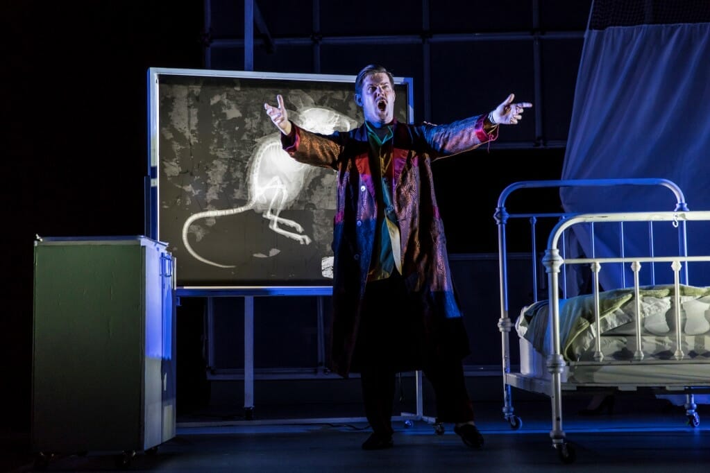 Chicago Opera Theater presents THE PERFECT AMERICAN Review