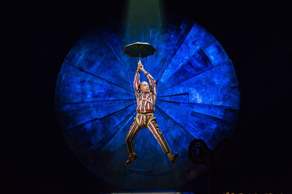 Cirque du Soleil LUZIA
