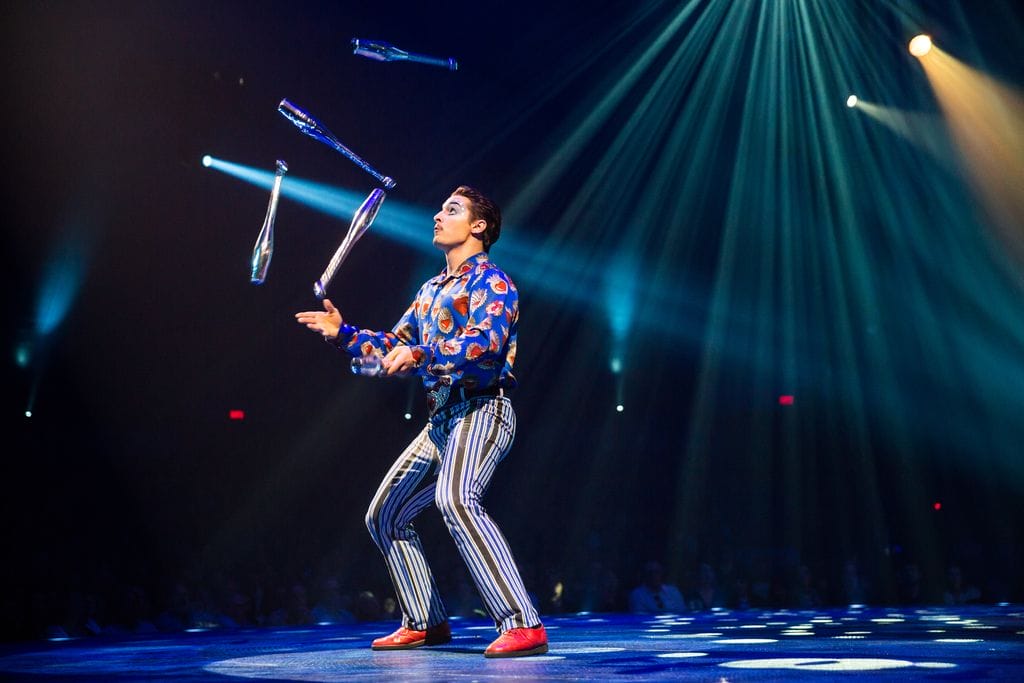 Cirque du Soleil LUZIA