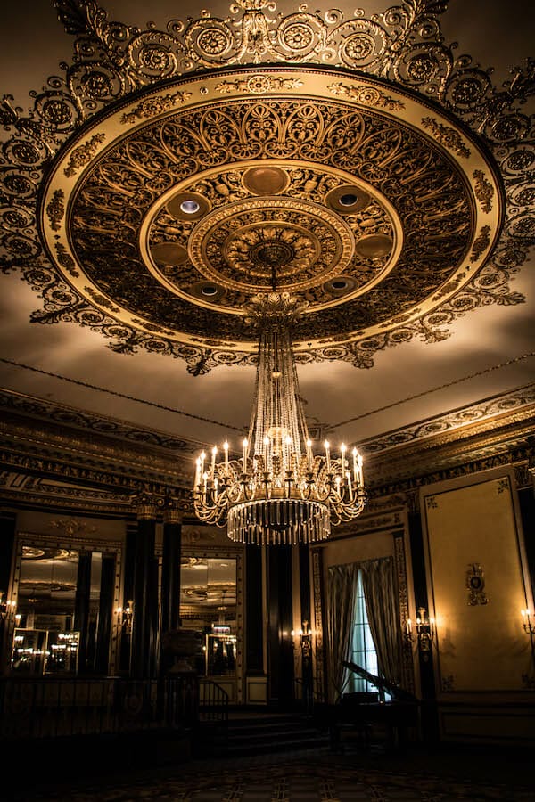 Historic Hotels of America Palmer House Hilton Tour