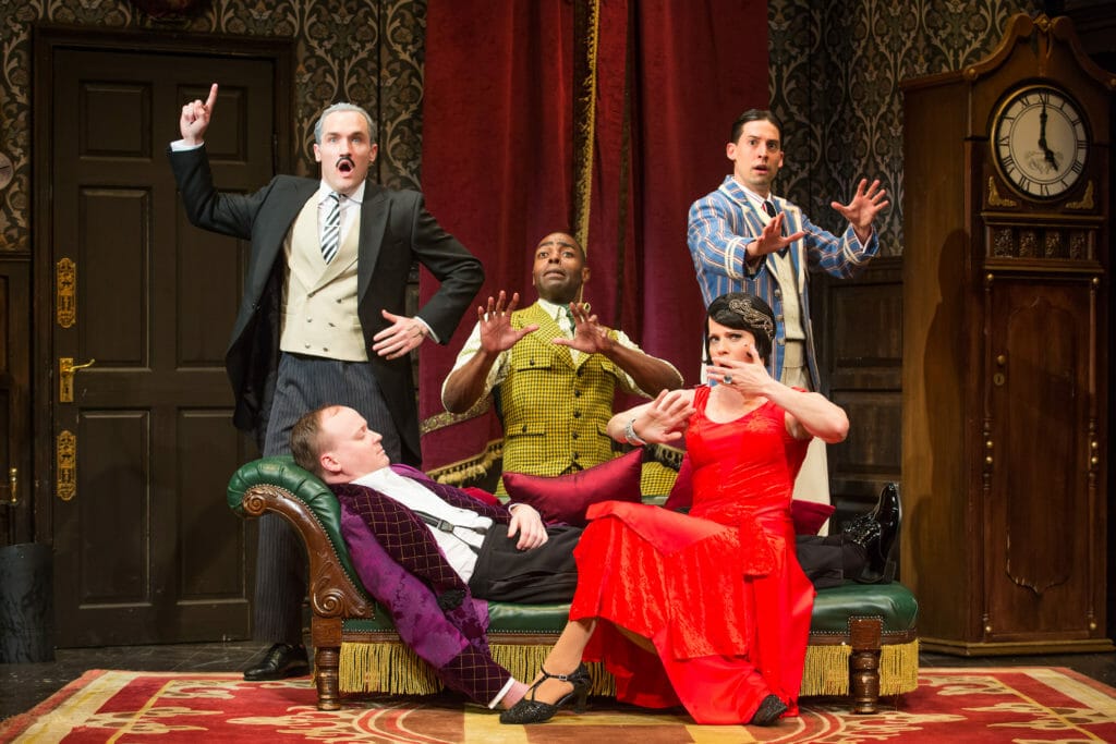 Broadway in New York THE PLAY THAT GOES WRONG