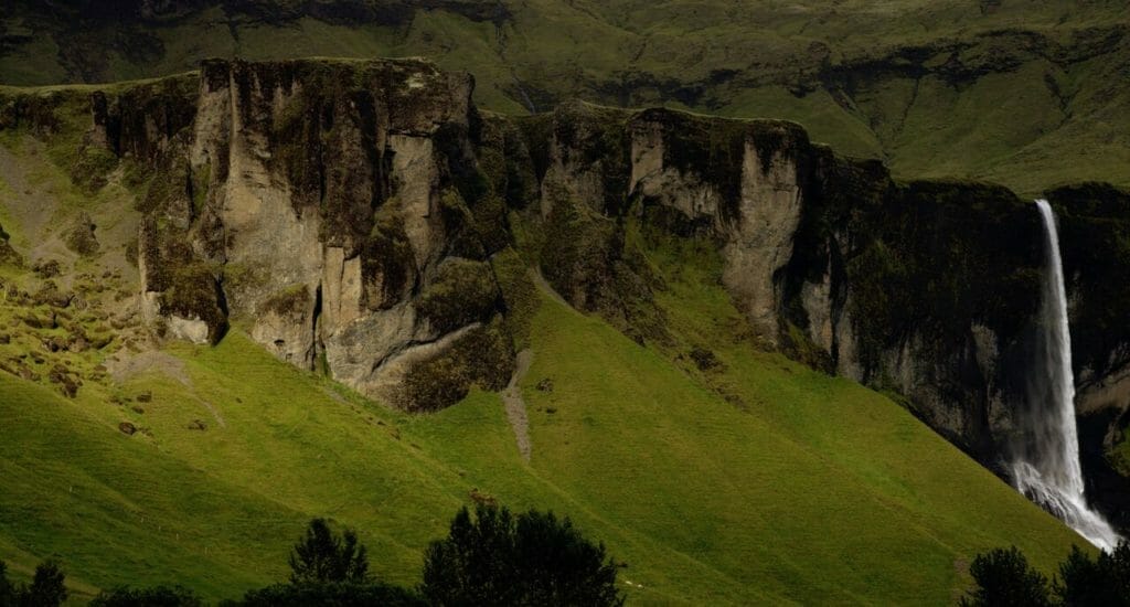 LIVING IN THE FUTURES PAST