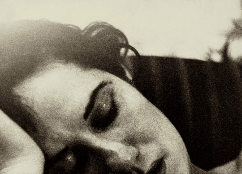 Howard Greenberg Gallery Presents SAUL LEITER: IN MY ROOM Exhibit