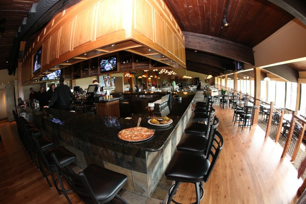 CHESTNUT MOUNTAIN RESORT Summit Sports Bar