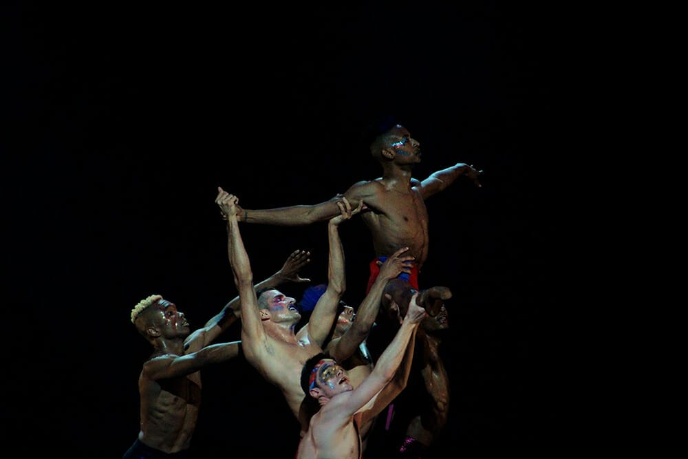 Joyce Theater COMPLEXIONS CONTEMPORARY BALLET