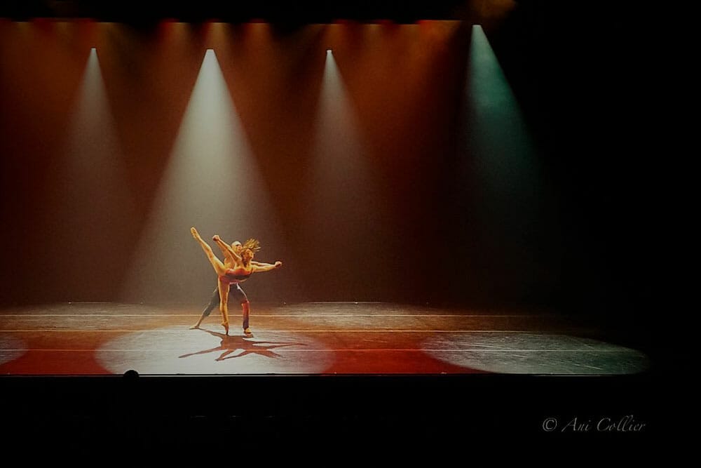 Joyce Theater COMPLEXIONS CONTEMPORARY BALLET