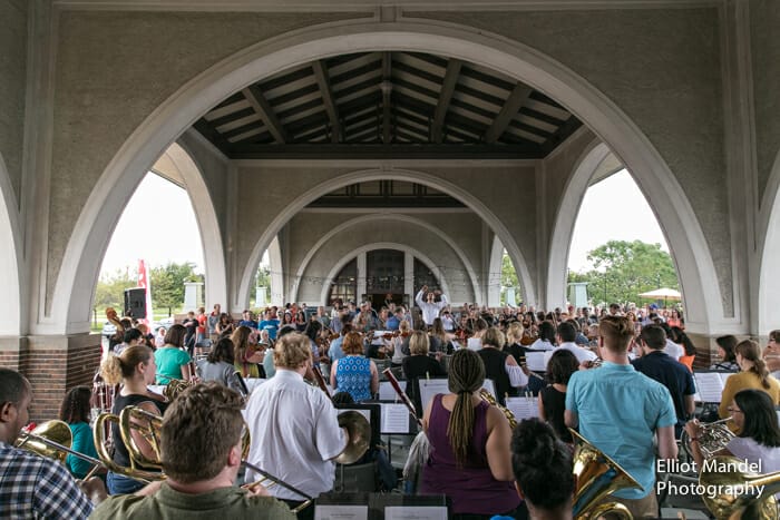 Chicago Philharmonic SIDE BY SIDE WITH THE CHICAGO PHILHARMONIC AT HUMBOLDT PARK