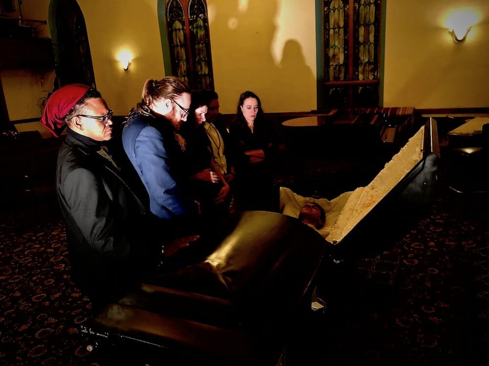 Silent Theatre INCOMPLETE CONVERSATIONS