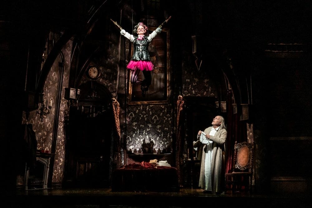 Goodman Theatre A CHRISTMAS CAROL