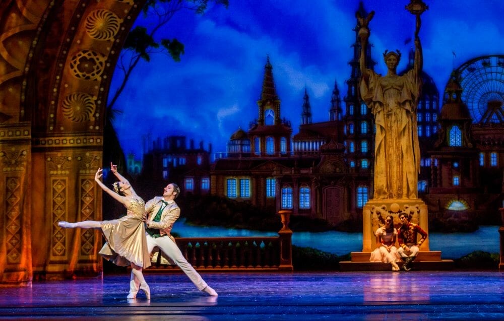 Joffrey Ballet PULLING BACK THE CURTAIN NUTCRACKER Preview