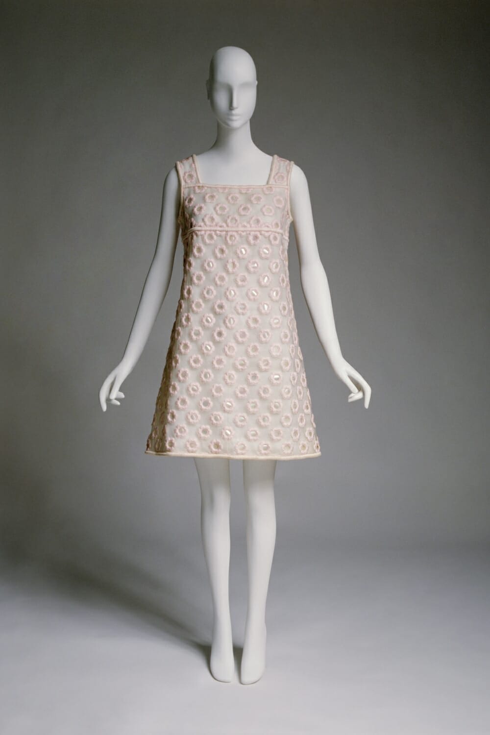 Fashion Institute of Technology ROARING TWENTIES SWINGING SIXTIES