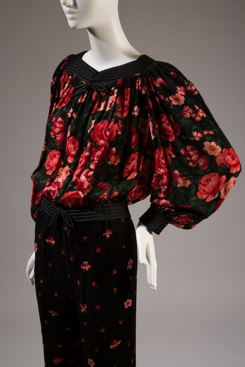 Fashion Institute of Technology RAVISHING: THE ROSE IN FASHION