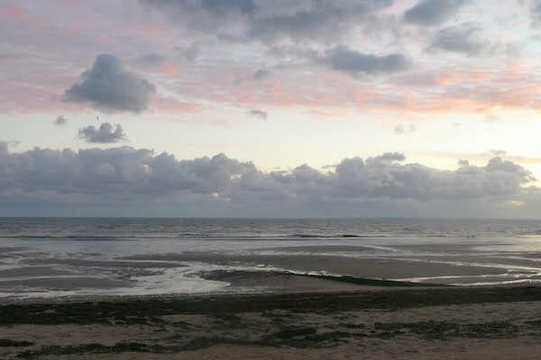 NORMANDY HIKING TOUR Ouistreham to Courseulles sur Mer