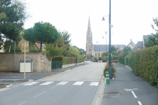 NORMANDY HIKING TOUR Ouistreham to Courseulles sur Mer