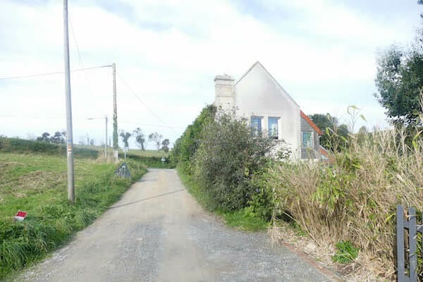 NORMANDY HIKING TOUR Arromanches to Port en Bessin