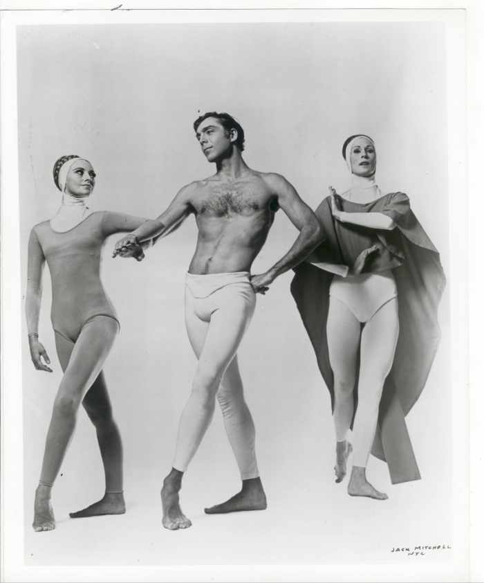Paul Taylor Dance Company - Churchyard